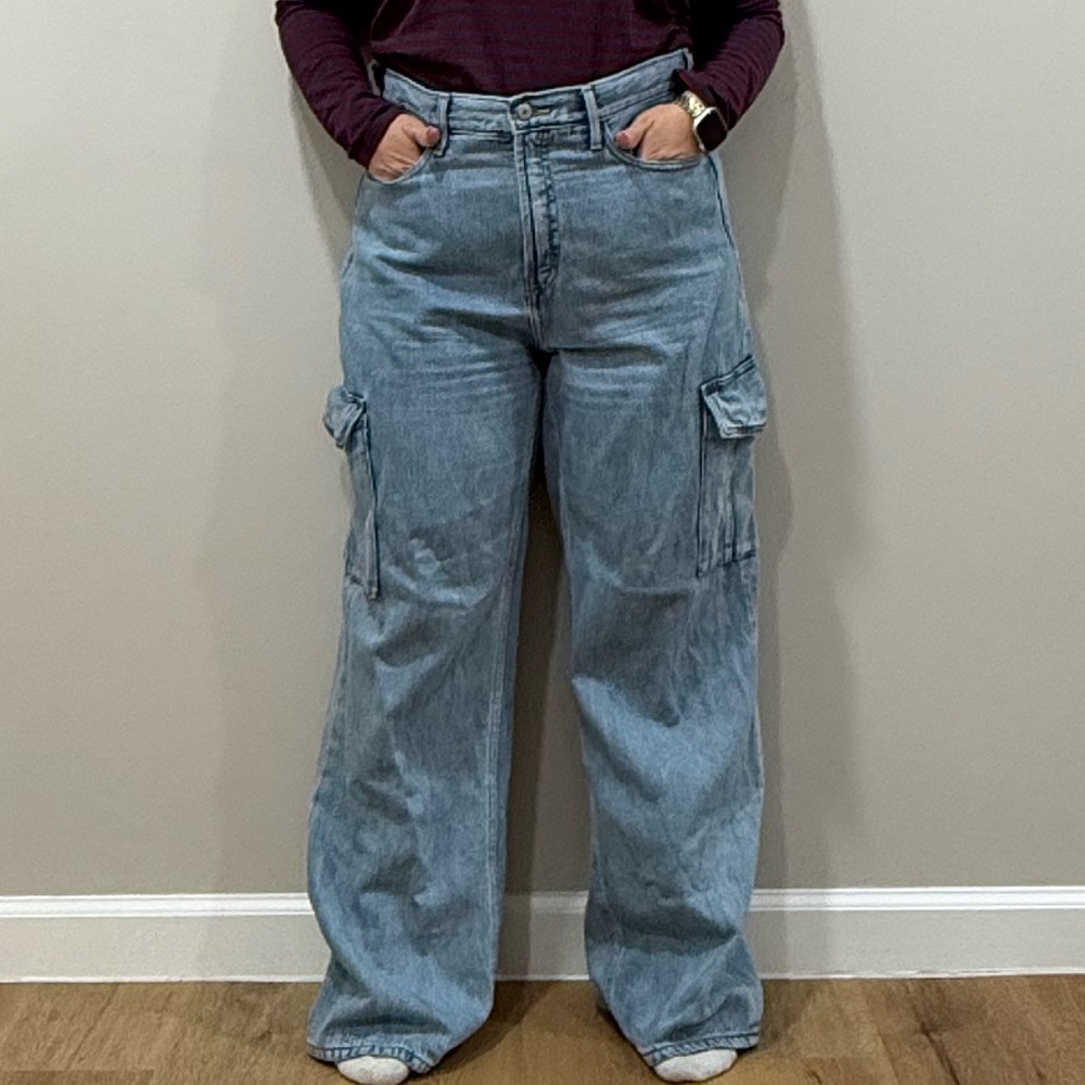 Old Navy Women's Light Blue Wide Leg Jeans
